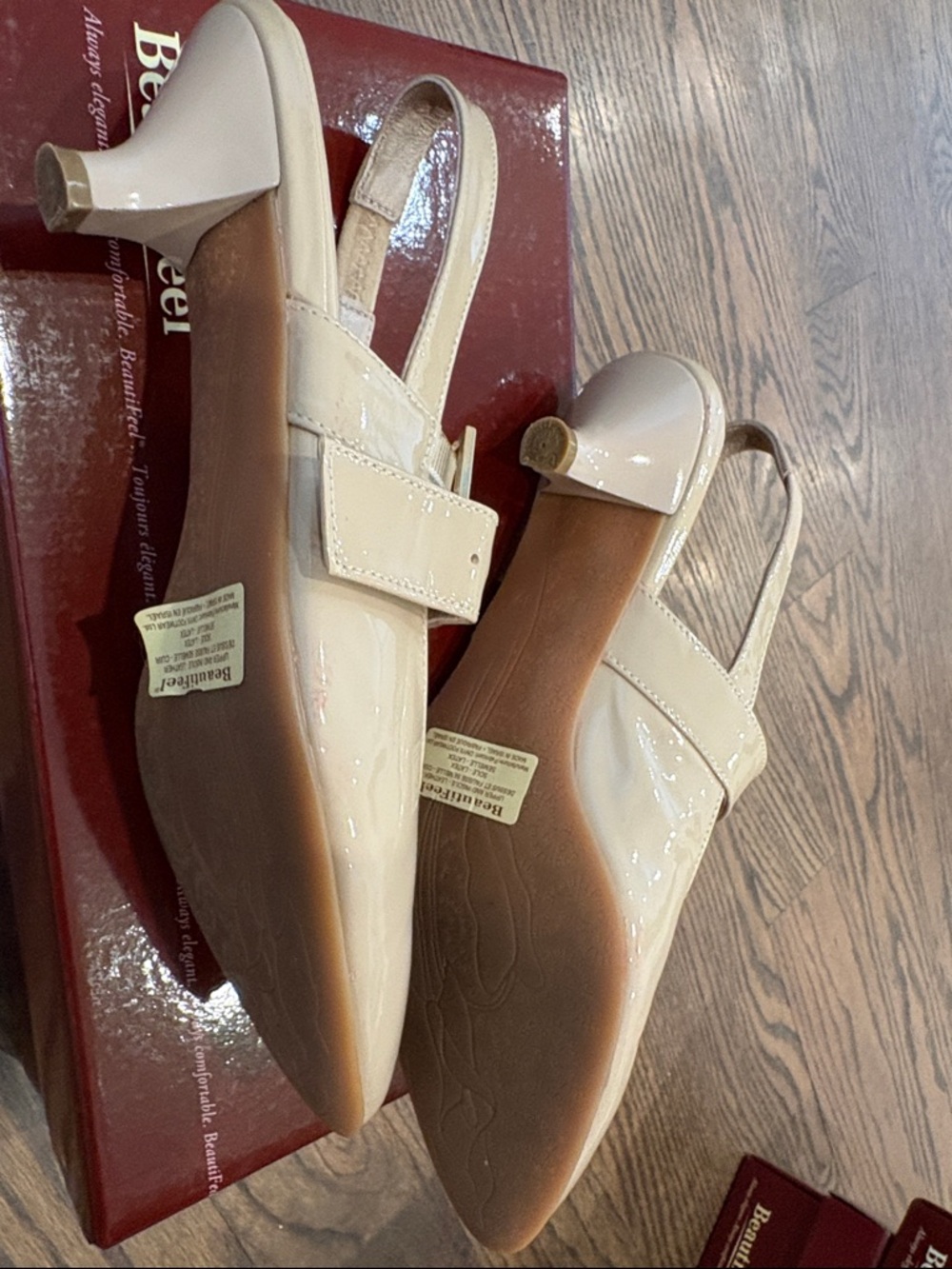 BeautiFeel Nude Patent Slingback Pointed-Toe Flats - Picture 4 of 6